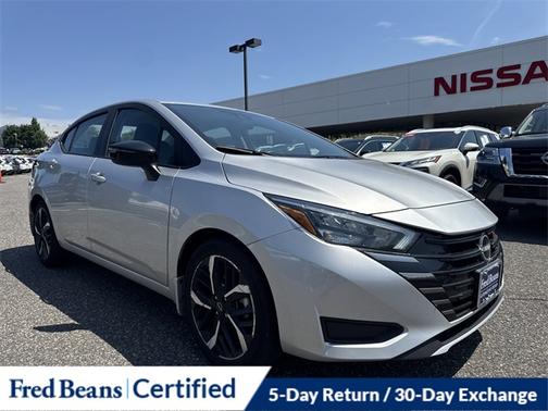 2023 Nissan Versa 1.6 SR