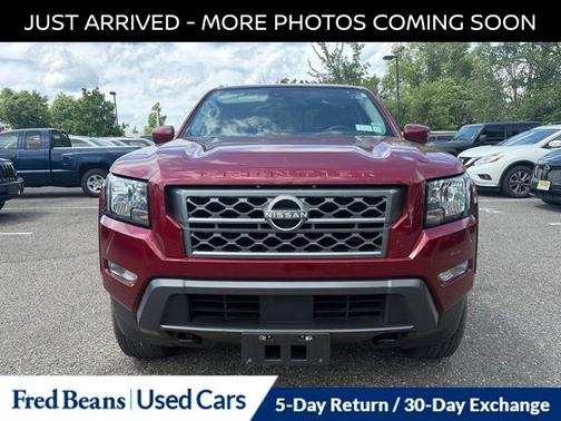 Cardinal Red Metallic 2023 Nissan Frontier SV