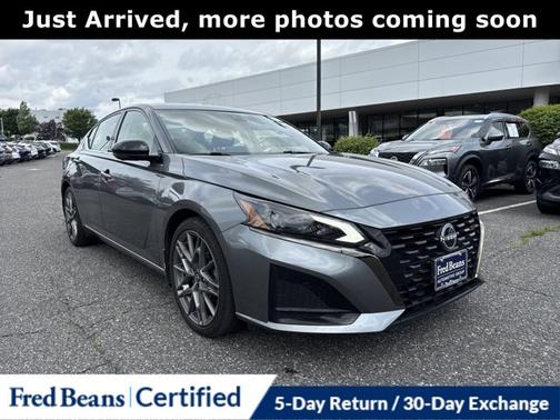 2023 Nissan Altima 2.0 SR