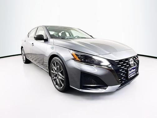 2023 Nissan Altima 2.0 SR