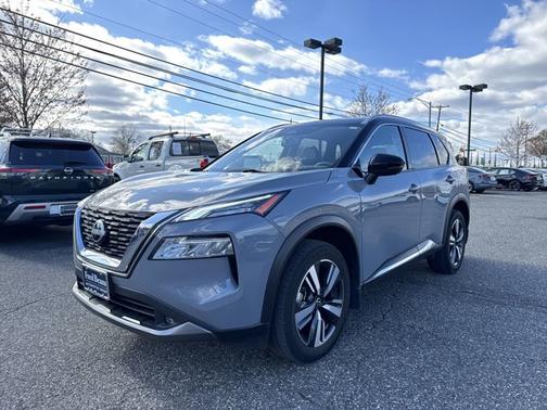 2022 Nissan Rogue SL