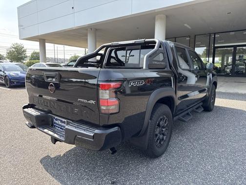 2022 Nissan Frontier PRO-4X