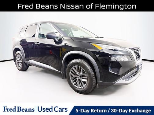 Black 2023 Nissan Rogue S