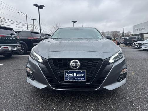 2022 Nissan Altima 2.5 SR