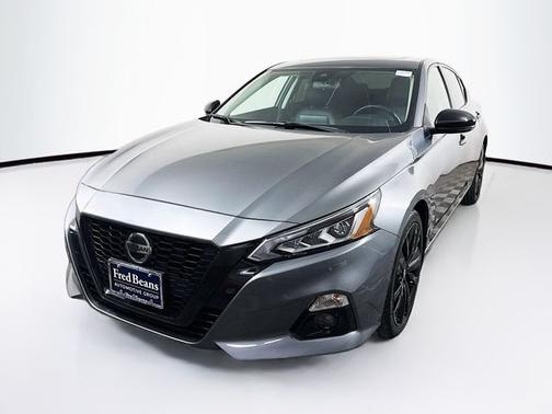 2022 Nissan Altima 2.5 SR