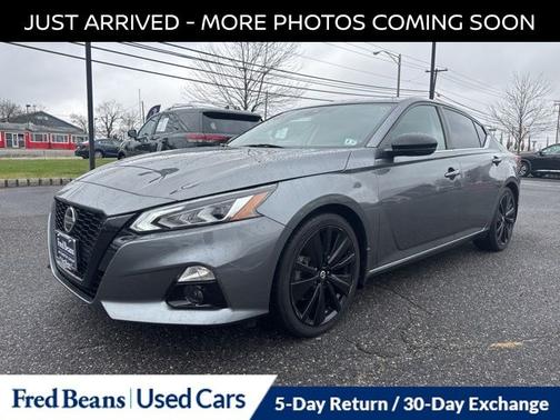 2022 Nissan Altima 2.5 SR