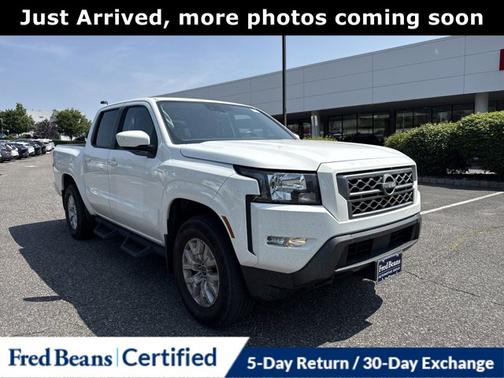 2022 Nissan Frontier SV