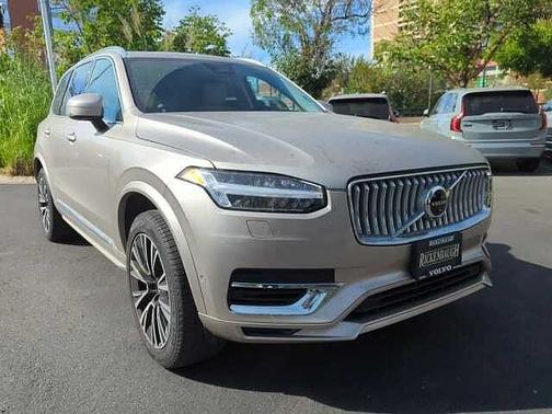 Bright Dusk 2025 Volvo XC90 Plus