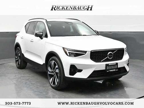 Crystal White 2025 Volvo XC40 Plus
