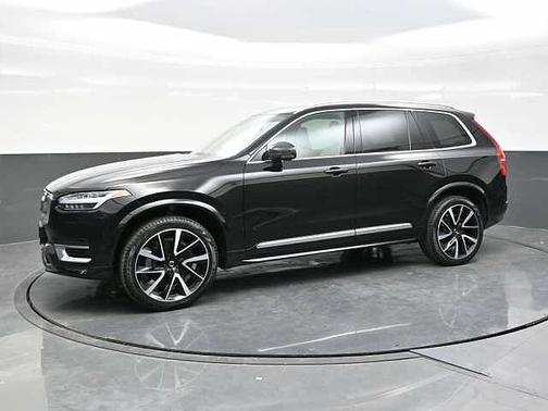 2023 Volvo XC90 Plus
