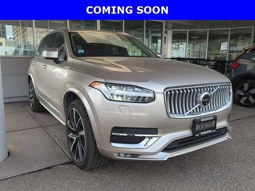 2023 Volvo XC90 Plus