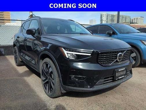 2025 Volvo XC40 Plus