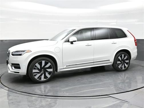 2023 Volvo XC90 Recharge Plug-In Hybrid Ultimate Bright 7-Seater