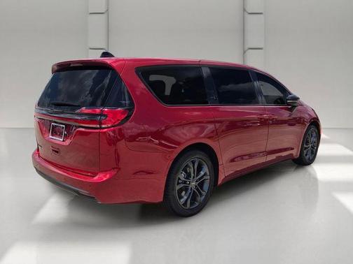 Red 2026 Chrysler Pacifica Select FWD