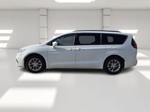 2021 Chrysler Pacifica Touring-L