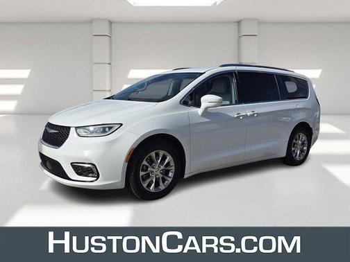 2021 Chrysler Pacifica Touring-L