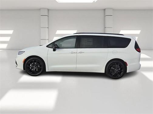 2026 Chrysler Pacifica Select FWD