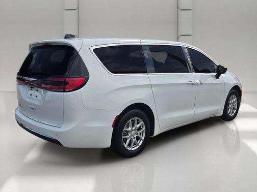 White 2026 Chrysler Pacifica Select FWD
