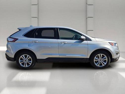 Silver 2016 Ford Edge SEL