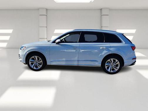 2024 Audi Q7 55 Premium