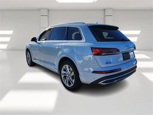 2024 Audi Q7 55 Premium