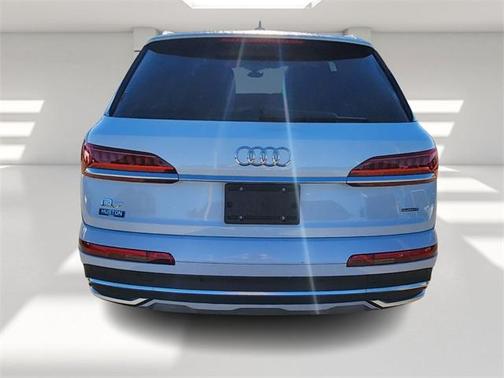 2024 Audi Q7 55 Premium