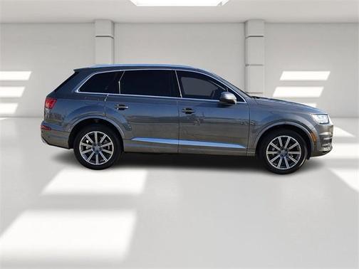 2019 Audi Q7 55 Prestige