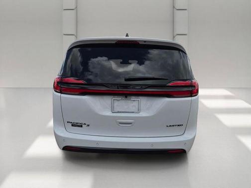 White 2027 Chrysler Pacifica LIMITED