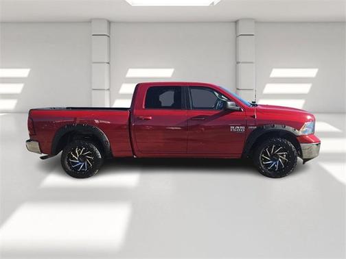 2020 RAM 1500 Classic SLT