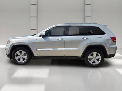 Gray 2011 Jeep Grand Cherokee Laredo