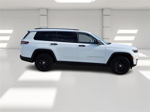 2024 Jeep Grand Cherokee L Laredo
