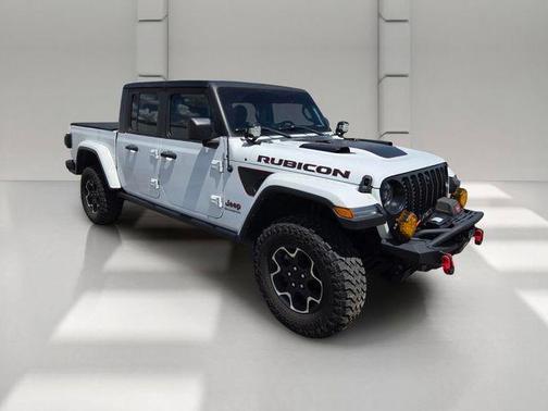 White 2023 Jeep Gladiator Rubicon