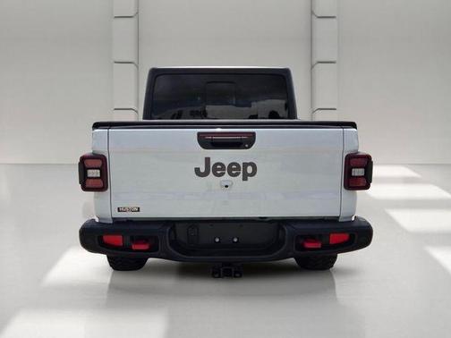 White 2023 Jeep Gladiator Rubicon