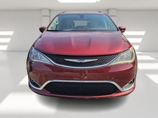 2020 Chrysler Pacifica Touring-L