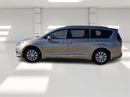 2018 Chrysler Pacifica Touring-L Plus