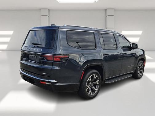2023 Jeep Wagoneer Series III