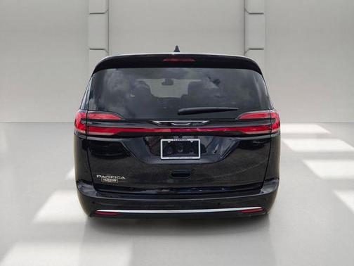 Black 2027 Chrysler Pacifica SELECT