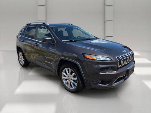 Gray 2017 Jeep Cherokee Limited