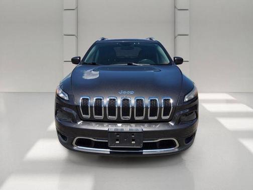 Gray 2017 Jeep Cherokee Limited
