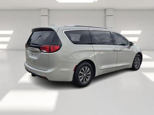 2019 Chrysler Pacifica Touring-L Plus