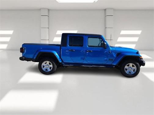 2020 Jeep Gladiator Sport