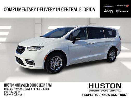 2025 Chrysler Pacifica Select