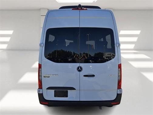 2024 Mercedes-Benz Sprinter 2500 144 WB Standard Roof Passenger