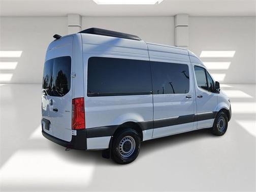 2024 Mercedes-Benz Sprinter 2500 144 WB Standard Roof Passenger