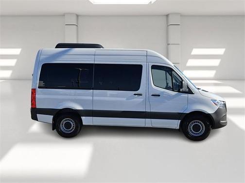 2024 Mercedes-Benz Sprinter 2500 144 WB Standard Roof Passenger