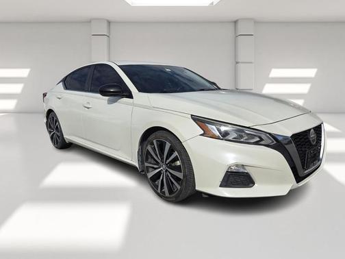 2020 Nissan Altima 2.5 SR