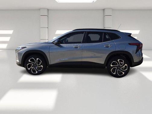 Gray 2026 Chevrolet Trax 2RS