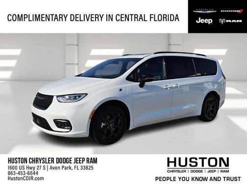 2025 Chrysler Pacifica Hybrid Select