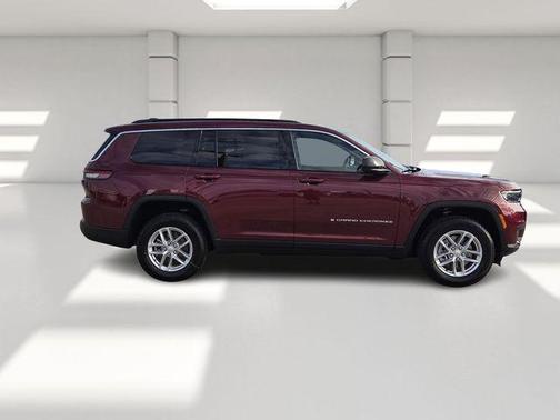 2026 Jeep Grand Cherokee L Laredo 4x4