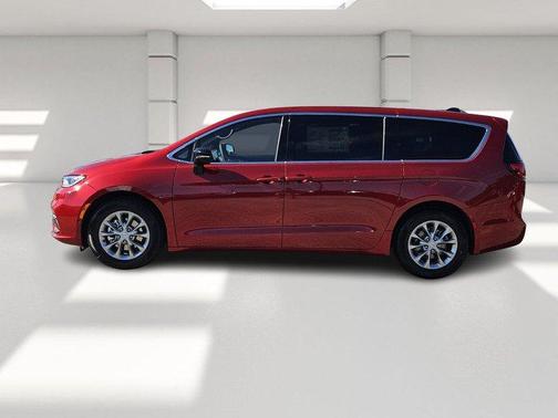 2026 Chrysler Pacifica Limited FWD